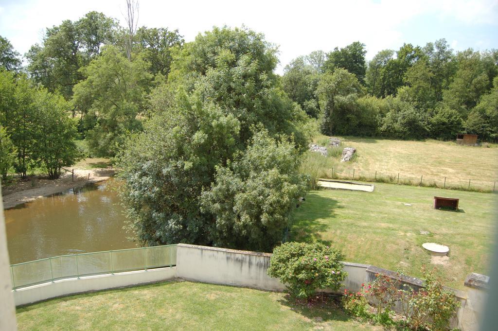 Bed and Breakfast Le Moulin Neuf Vignoux-sur-Barangeon Pokój zdjęcie