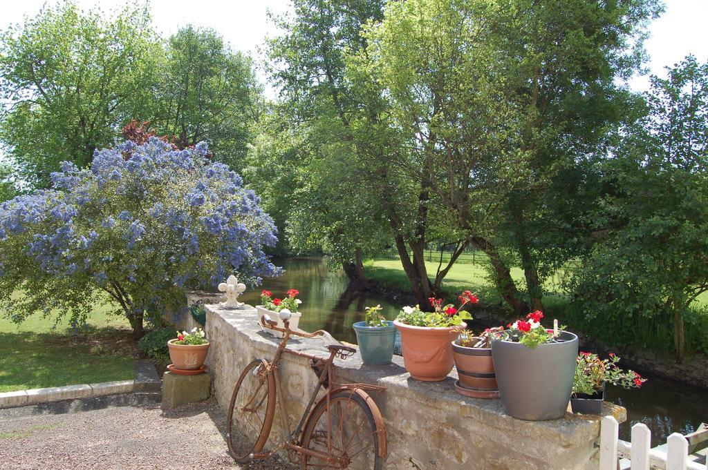 Bed and Breakfast Le Moulin Neuf Vignoux-sur-Barangeon Zewnętrze zdjęcie